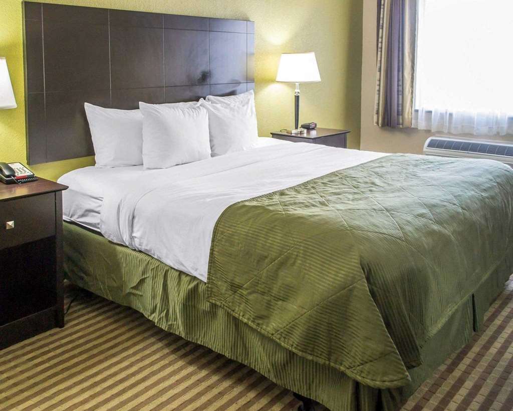 Clarion Hotel Beachwood-Cleveland Rom bilde